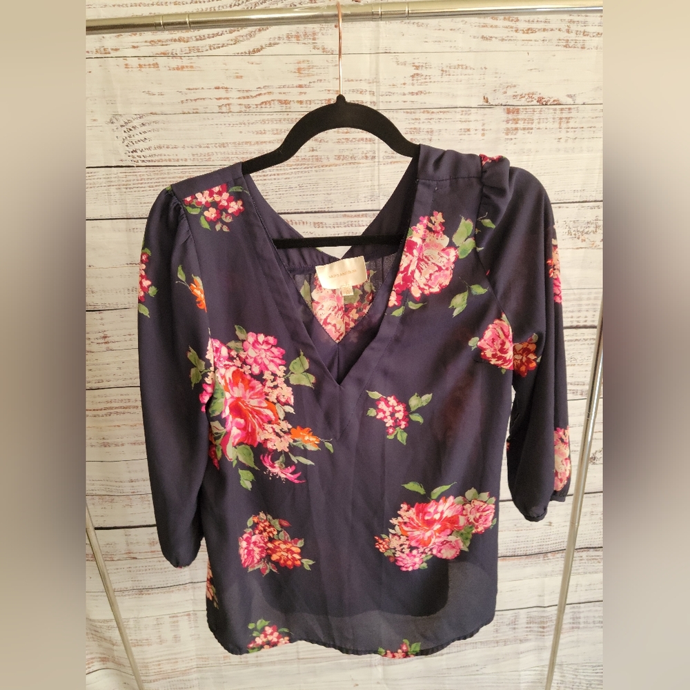 Sky are Blue M blouse
